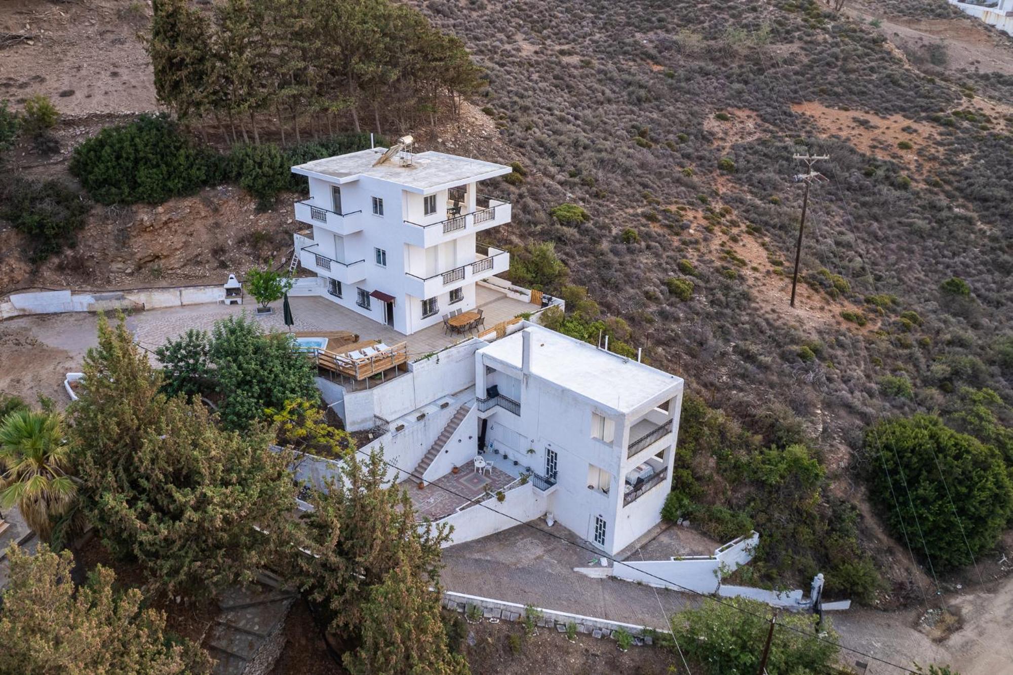 Villa Dirui Fodele Buitenkant foto